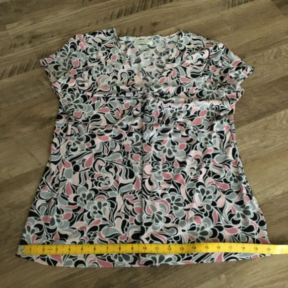 Retro Organic Print Stretchy Ruched Top - Picture 13 of 15